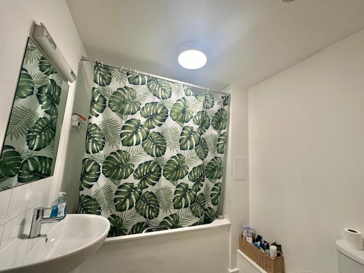 Double In Shared Apartamento Londres